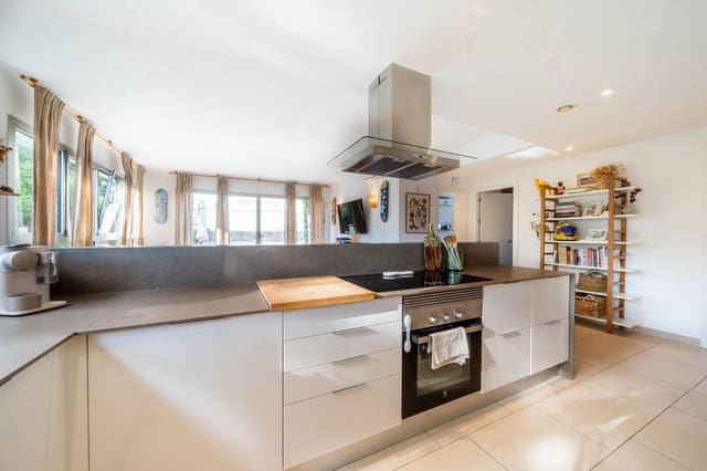 3 chambre Appartement de Plage à vendre à Can Pastilla, Palma de Mallorca avec piscine garage - 710 000 € (Ref: 9533824)