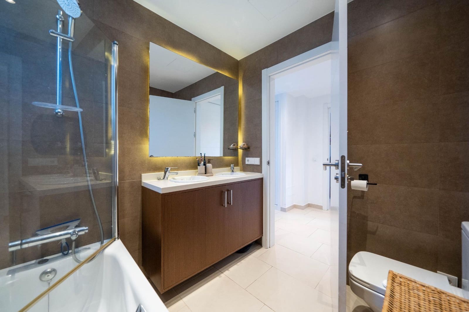 3 slaapkamer Strandappartement te koop in Can Pastilla met zwembad garage - € 695.000 (Ref: 9533824)