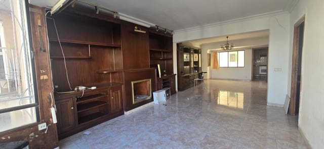 Piso de 5 habitaciones en Centro, Palma de Mallorca en venta - 490.000 € (Ref: 9619343)