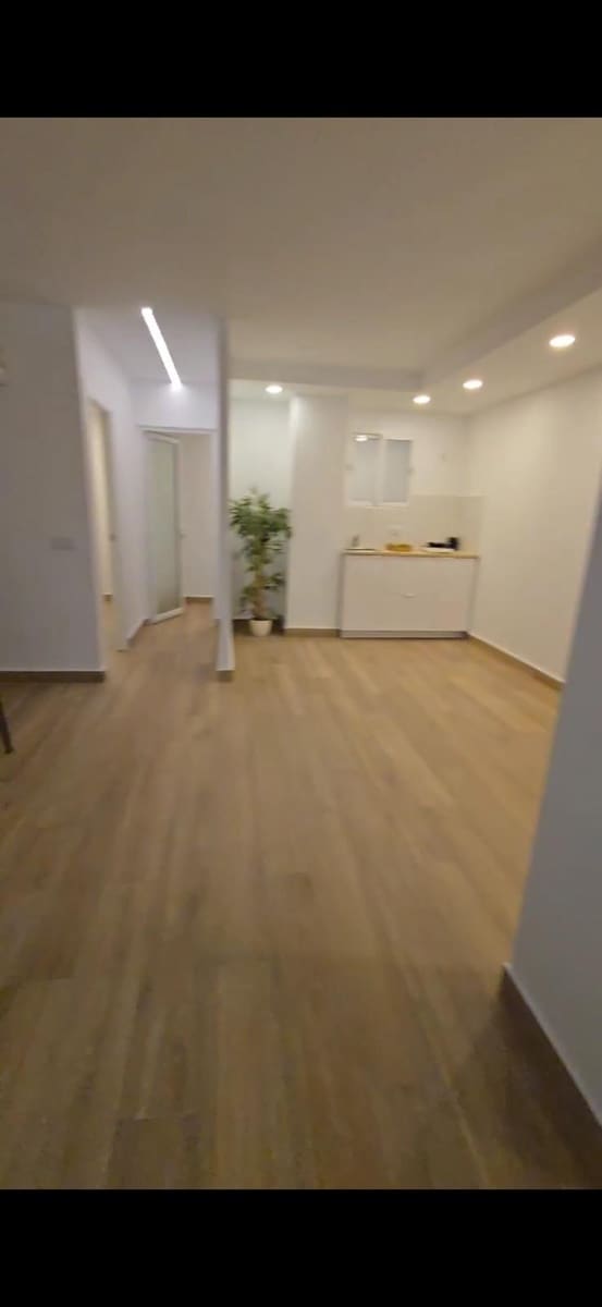 Kommersiell til salgs i Magalluf - € 220 000 (Ref: 9630078)