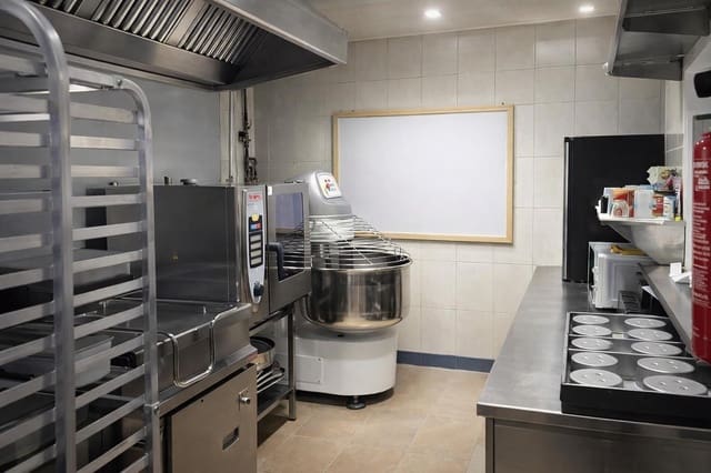 Erhverv til salg i Palma de Mallorca - € 319.990 (Ref: 9666596)