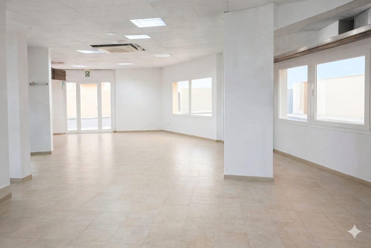 Commercial for sale in Palma de Mallorca - € 302,000 (Ref: 9666596)