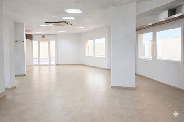 Commercieel te koop in Palma de Mallorca - € 302.000 (Ref: 9666596)