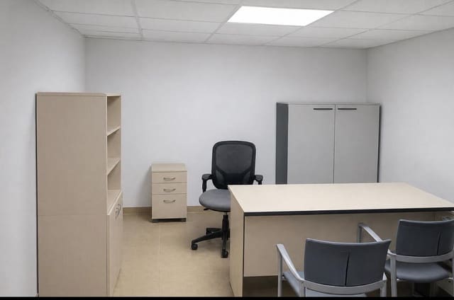 Commercieel te koop in Palma de Mallorca - € 302.000 (Ref: 9666596)
