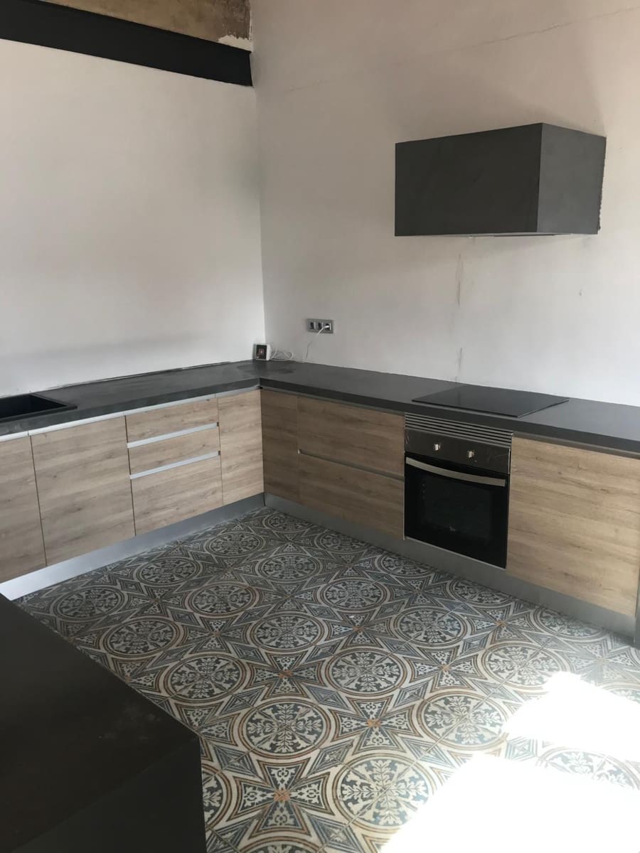 3 bedroom Flat for sale in Palma de Mallorca - € 590,000 (Ref: 9695420)