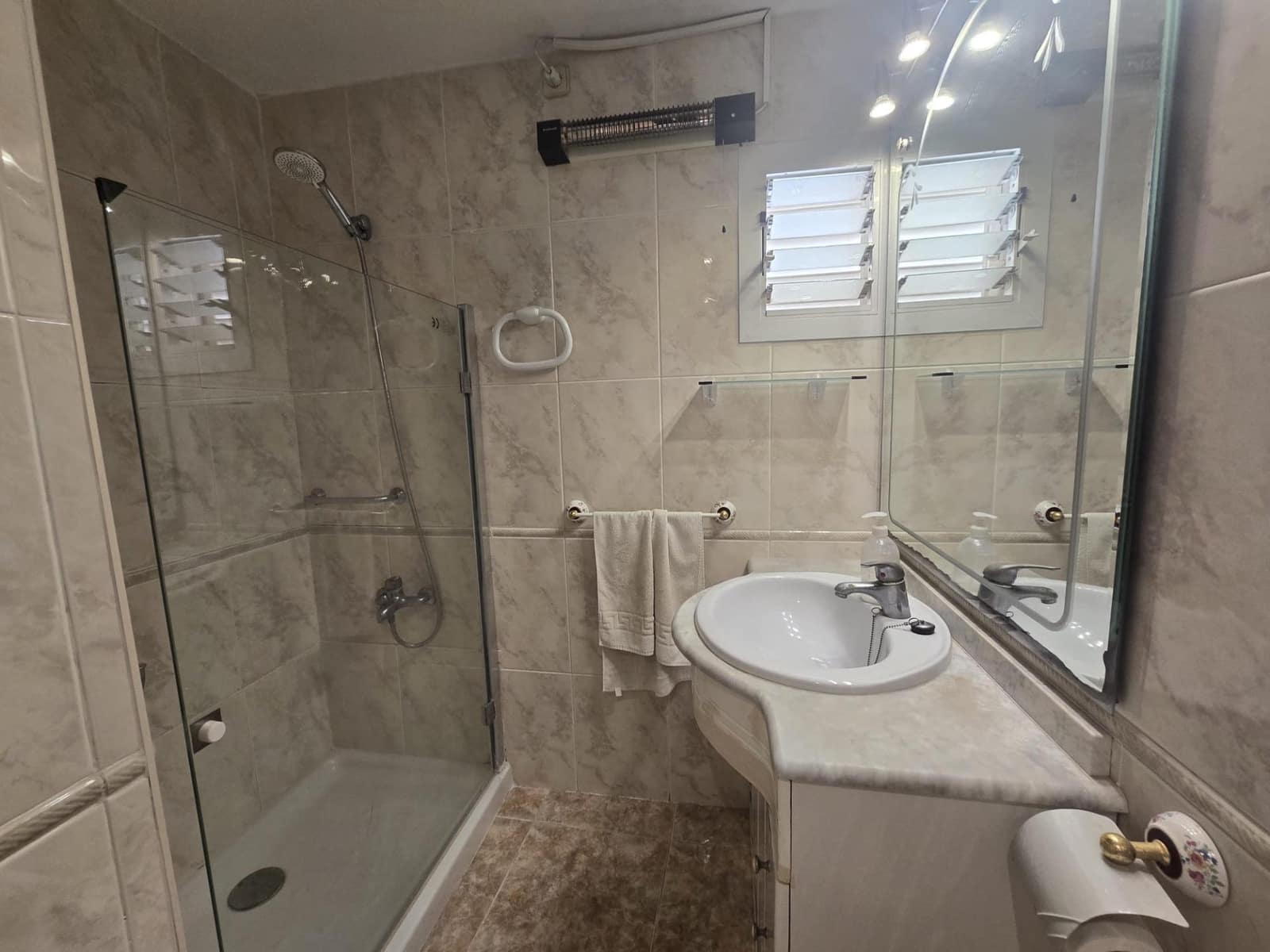 2 soveværelse Semi-Rækkehus til salg i Can Pastilla - € 369.000 (Ref: 9720033)