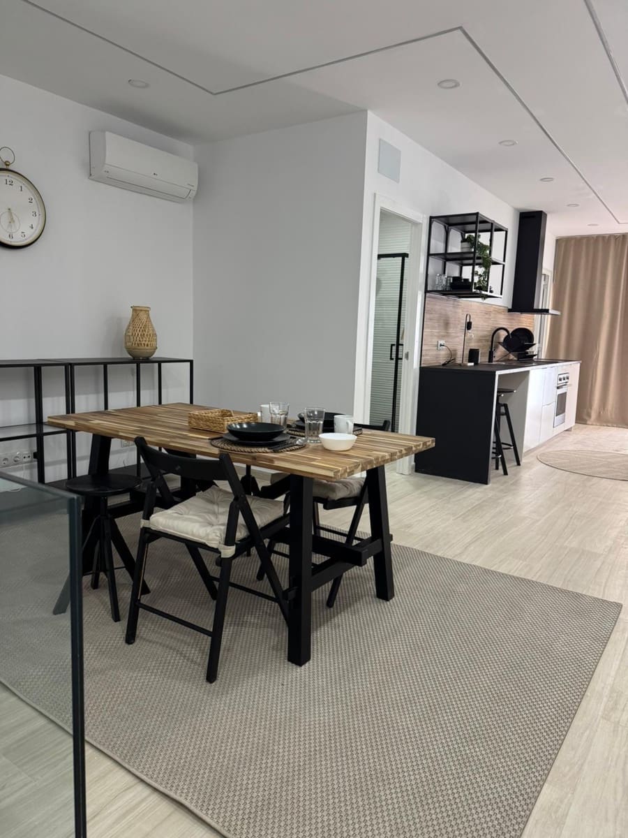 Erhverv til salg i Magalluf - € 189.000 (Ref: 9730261)