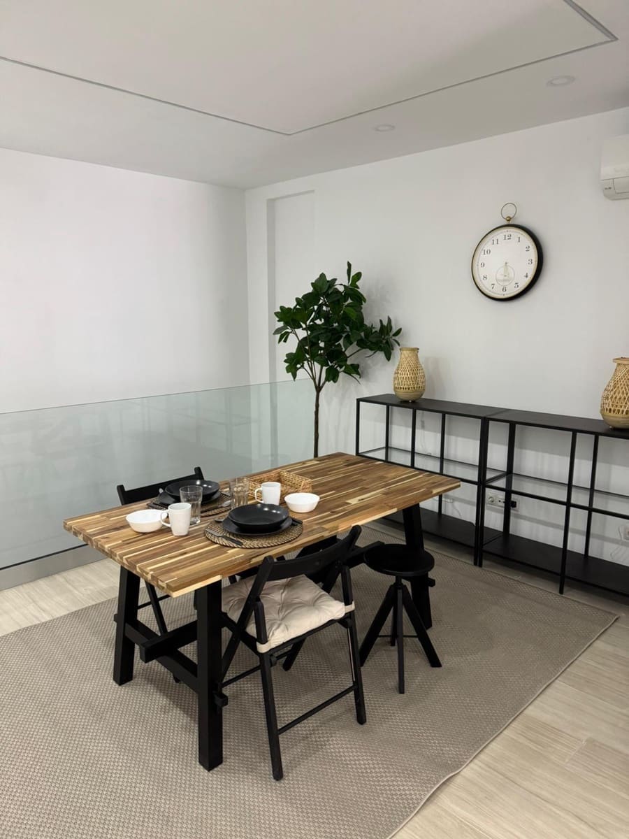 Erhverv til salg i Magalluf - € 189.000 (Ref: 9730261)