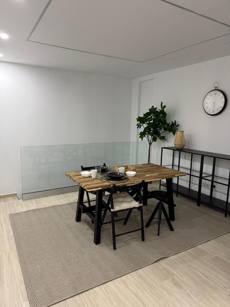 Erhverv til salg i Magalluf - € 189.000 (Ref: 9730261)