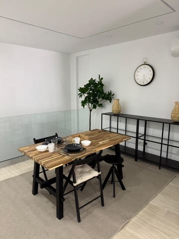 Erhverv til salg i Magalluf, Calvià - € 189.000 (Ref: 9730261)