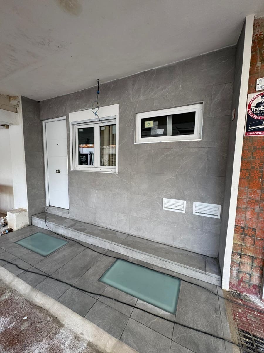 Erhverv til salg i Magalluf - € 189.000 (Ref: 9730261)