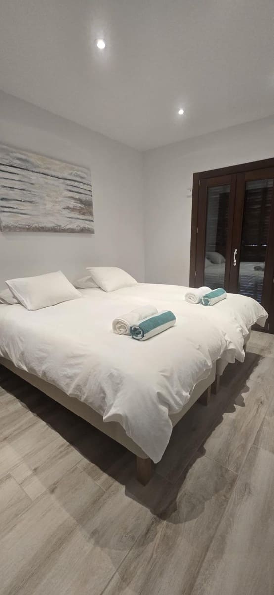 4 bedroom Villa for sale in Can Pastilla with garage - € 1,390,000 (Ref: 9851843)