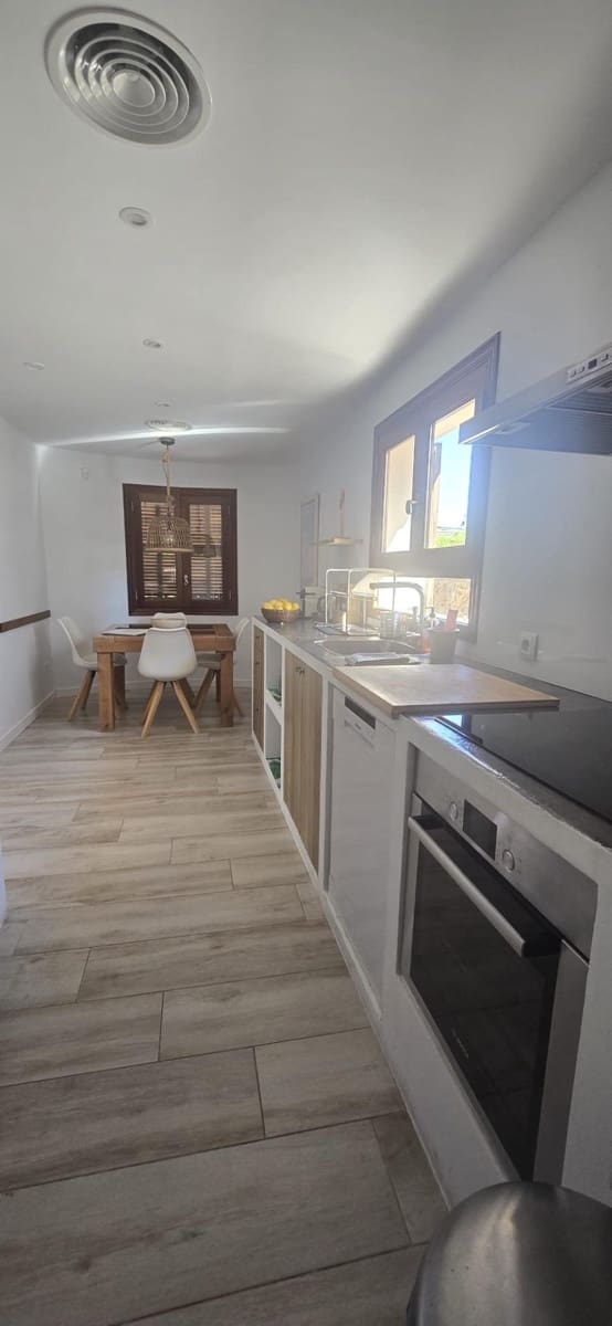 4 bedroom Villa for sale in Can Pastilla with garage - € 1,390,000 (Ref: 9851843)