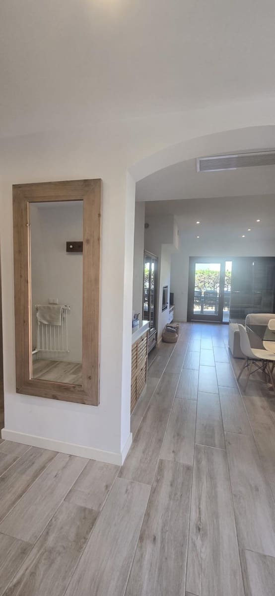 4 bedroom Villa for sale in Can Pastilla with garage - € 1,390,000 (Ref: 9851843)