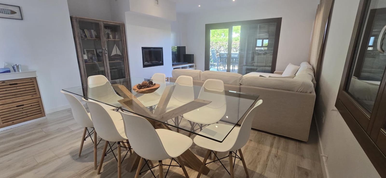 4 bedroom Villa for sale in Can Pastilla with garage - € 1,390,000 (Ref: 9851843)