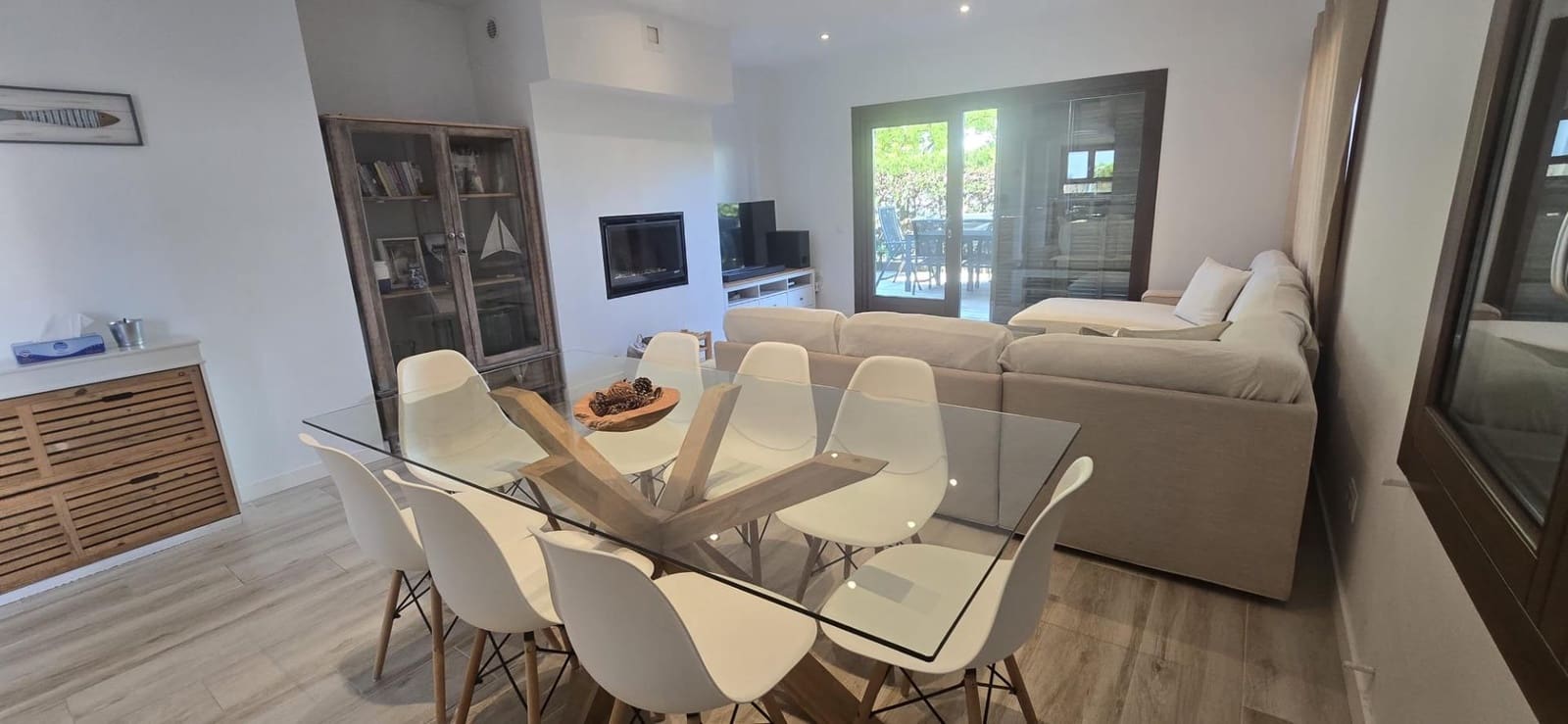 4 bedroom Villa for sale in Can Pastilla with garage - € 1,390,000 (Ref: 9851843)