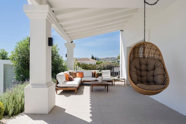 5 bedroom Villa for sale in Los Naranjos, Marbella with pool garage - € 4,395,000 (Ref: 10023366)