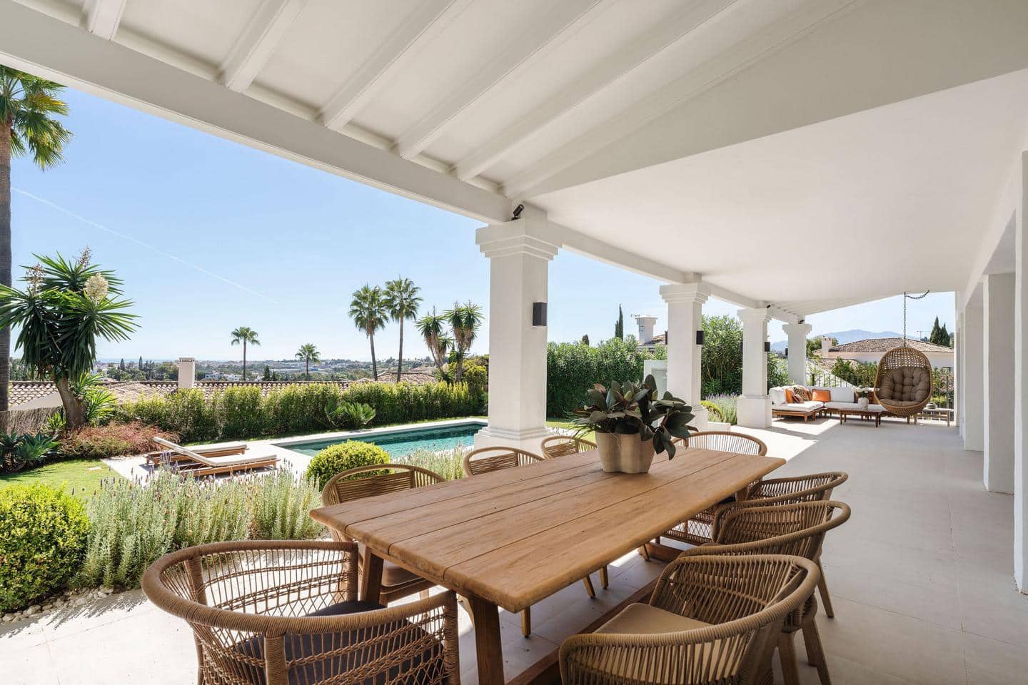 5 bedroom Villa for sale in Marbella with pool garage - € 4,395,000 (Ref: 10023366)