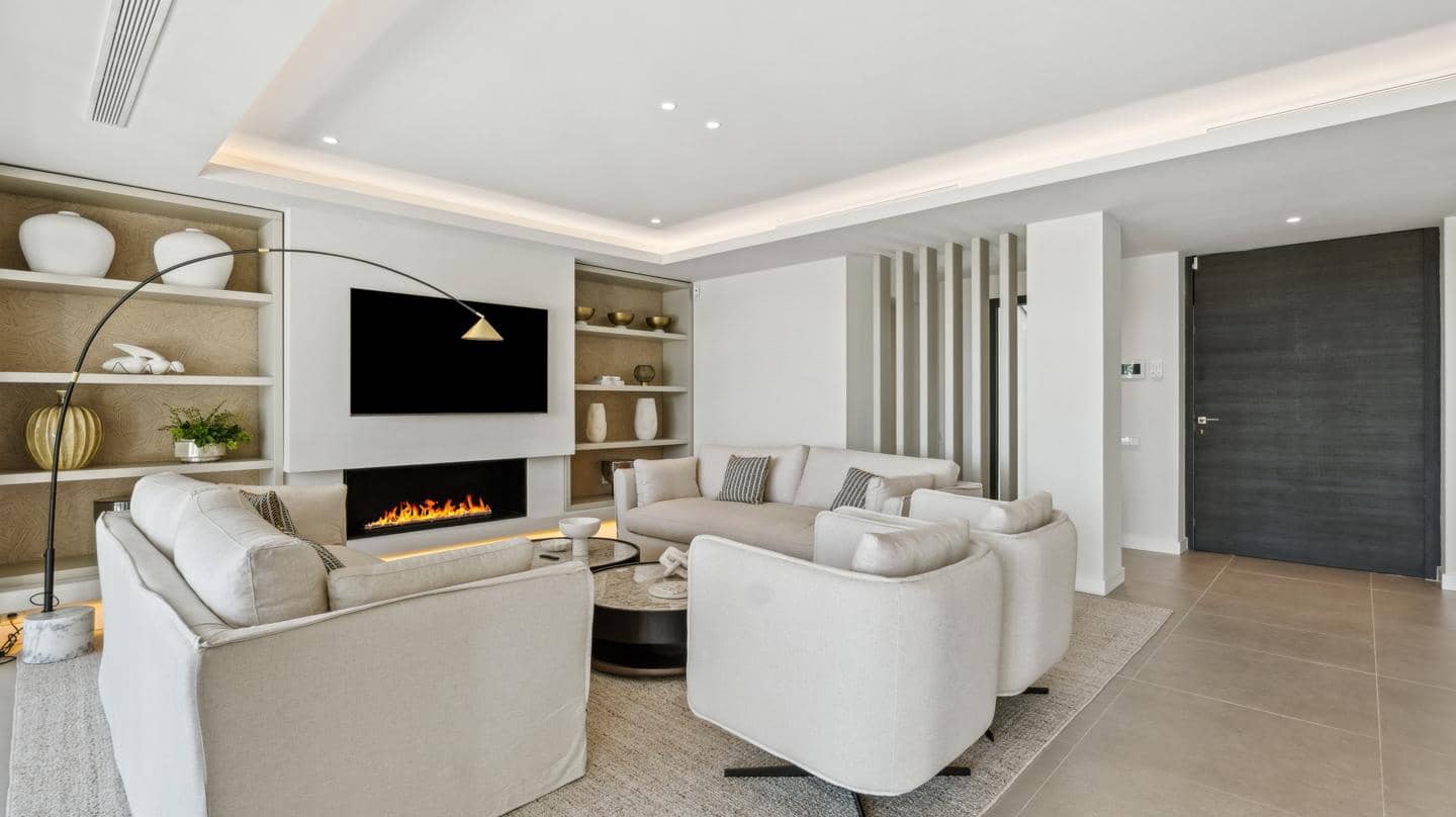 5 bedroom Villa for sale in Marbella with pool garage - € 4,395,000 (Ref: 10023366)