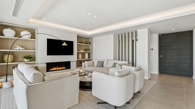 5 bedroom Villa for sale in Los Naranjos, Marbella with pool garage - € 4,395,000 (Ref: 10023366)