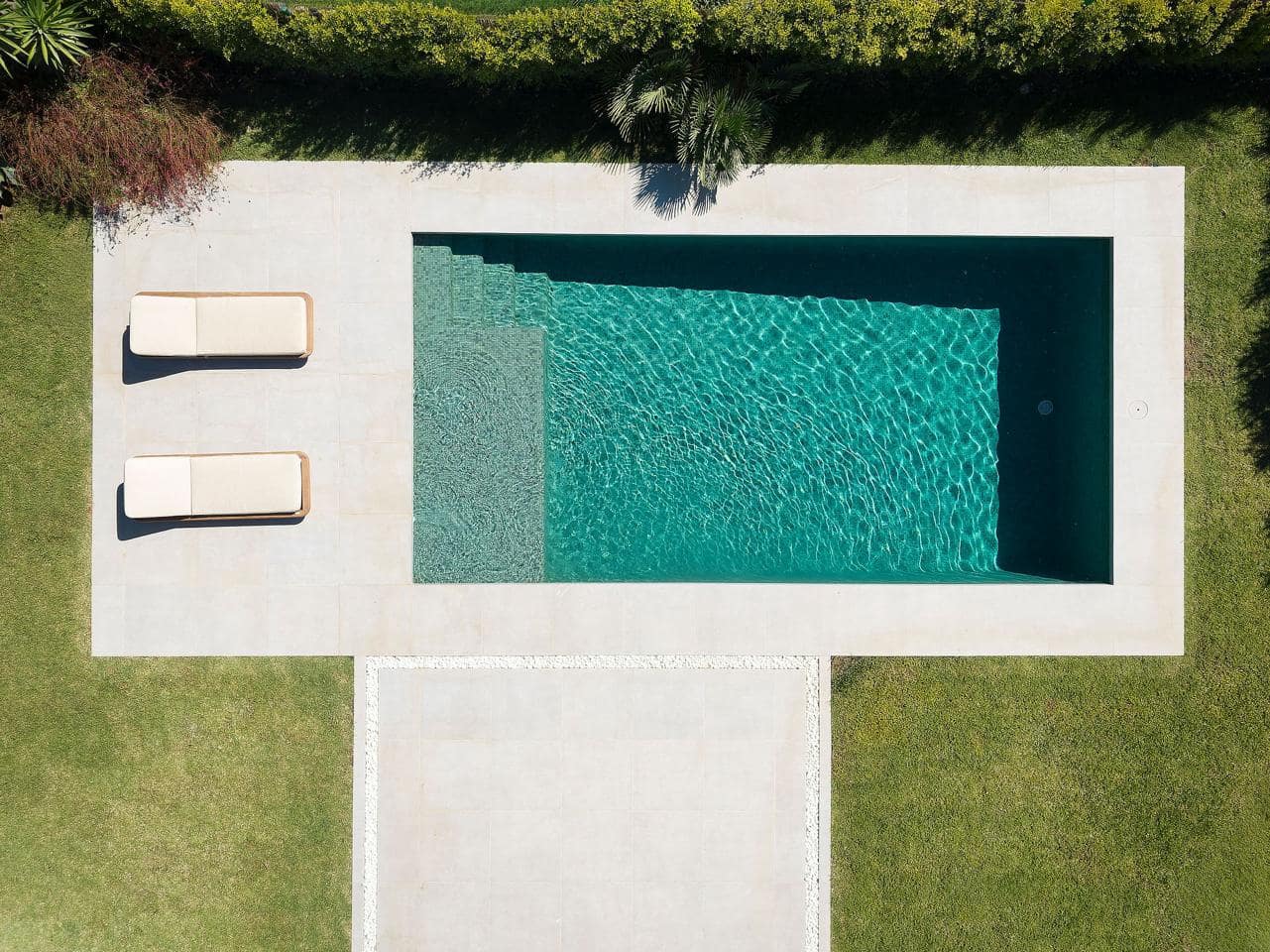 5 bedroom Villa for sale in Marbella with pool garage - € 4,395,000 (Ref: 10023366)