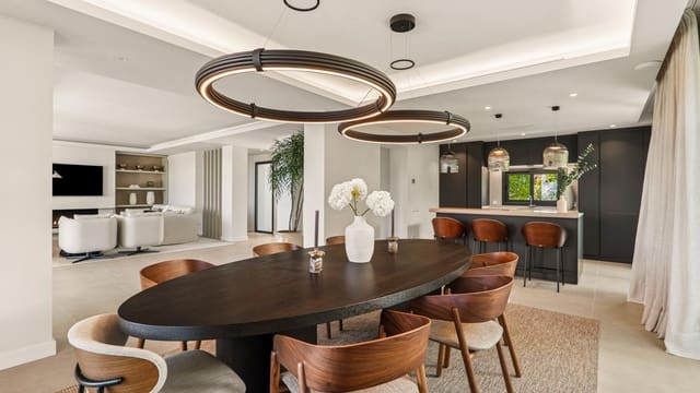 5 bedroom Villa for sale in Los Naranjos, Marbella with pool garage - € 4,395,000 (Ref: 10023366)