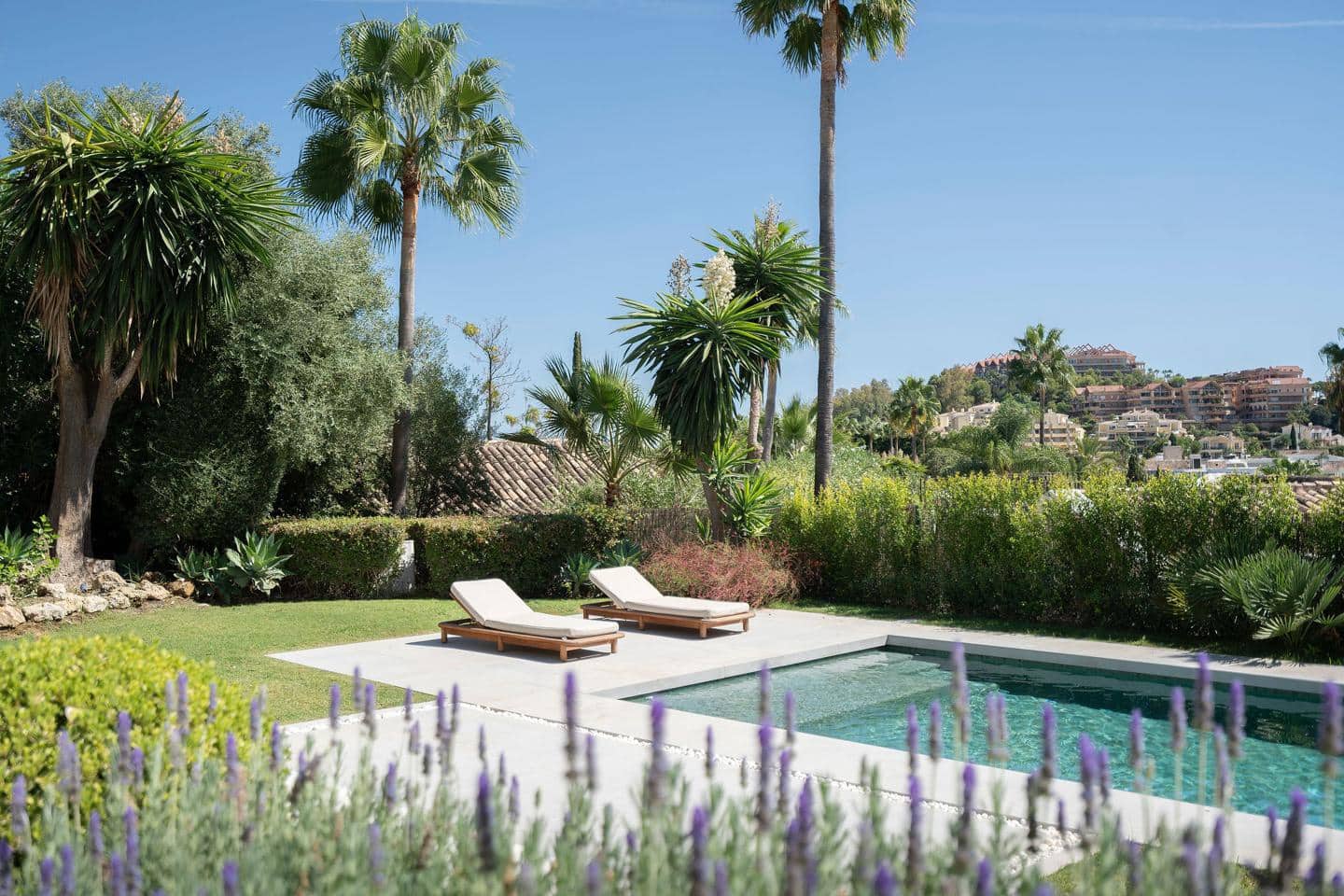 5 bedroom Villa for sale in Marbella with pool garage - € 4,395,000 (Ref: 10023366)