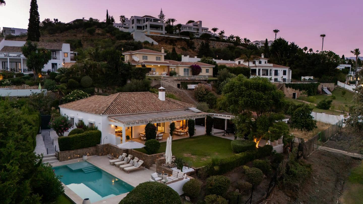4 Zimmer Villa zu verkaufen in Benahavis mit Pool Garage - 2.095.000 € (Ref: 10023367)