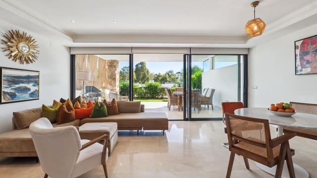 3 quarto Moradia para venda em Lomas De Marbella, Marbella - 1 985 000 € (Ref: 10024612)