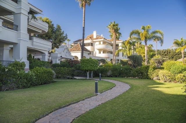 3 Zimmer Wohnung zu verkaufen in Sierra Blanca, Marbella mit Garage - 1.850.000 € (Ref: 10024911)