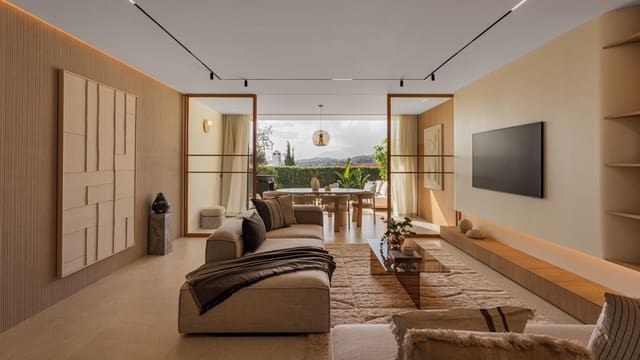 4 quarto Moradia para venda em La Dama de Noche - La Alzambra, Marbella com garagem - 1 495 000 € (Ref: 10024912)