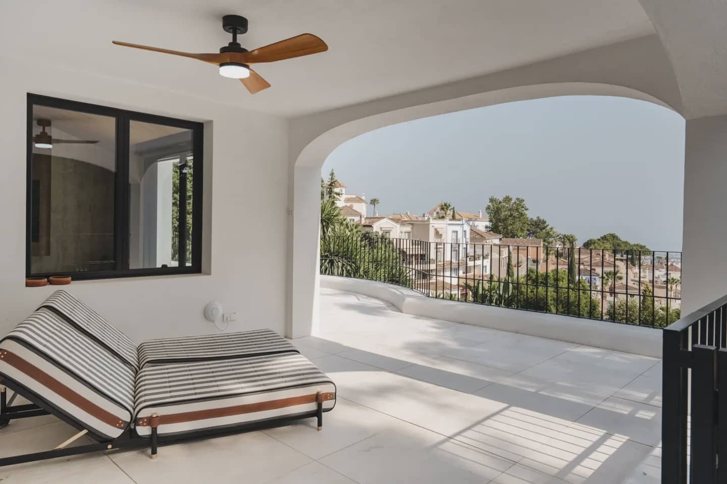 5 sypialnia Willa na sprzedaż w Benahavis z basenem garażem - 4 395 000 € (Ref: 10024915)