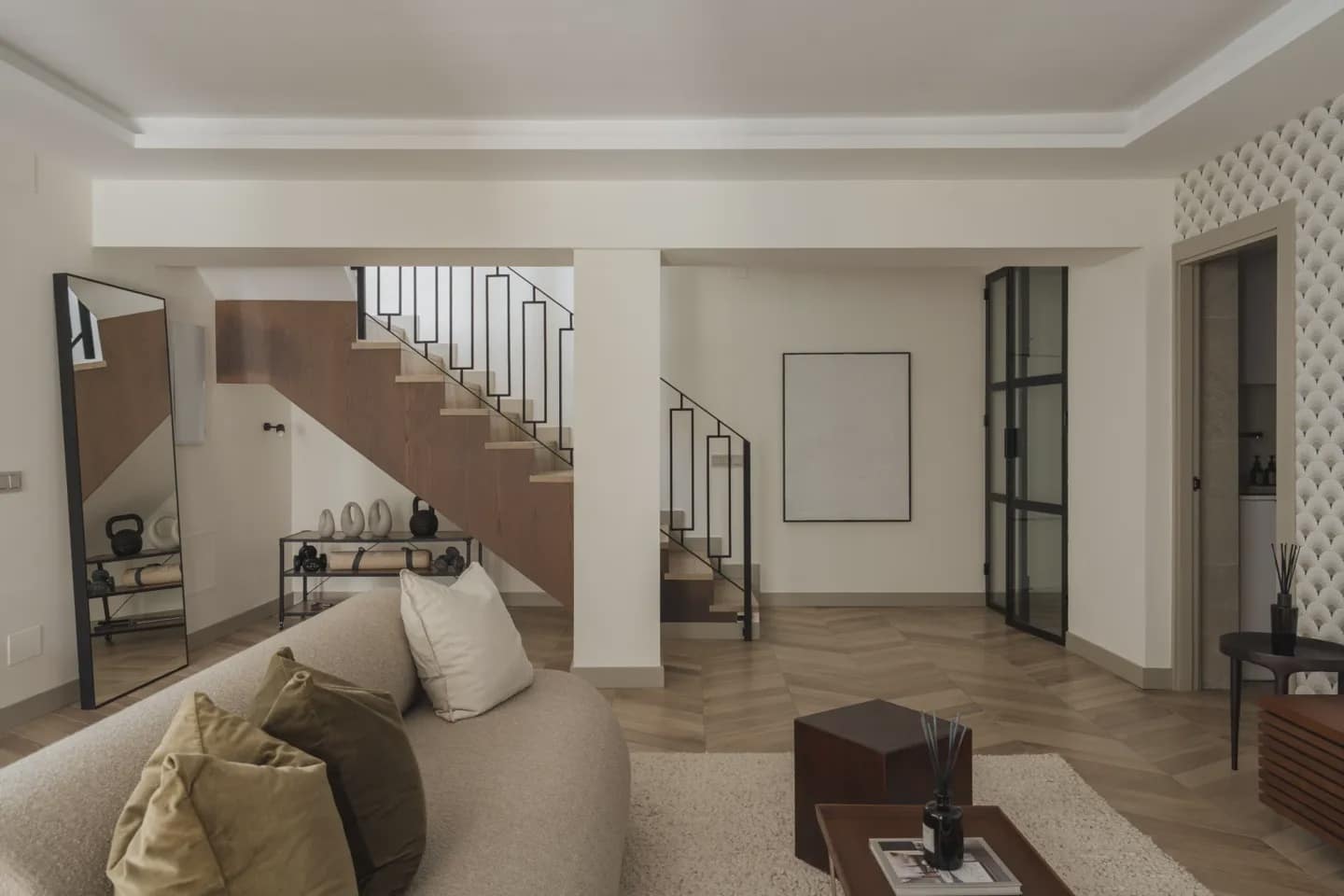 5 bedroom Villa for sale in Marbella - € 3,250,000 (Ref: 10024916)