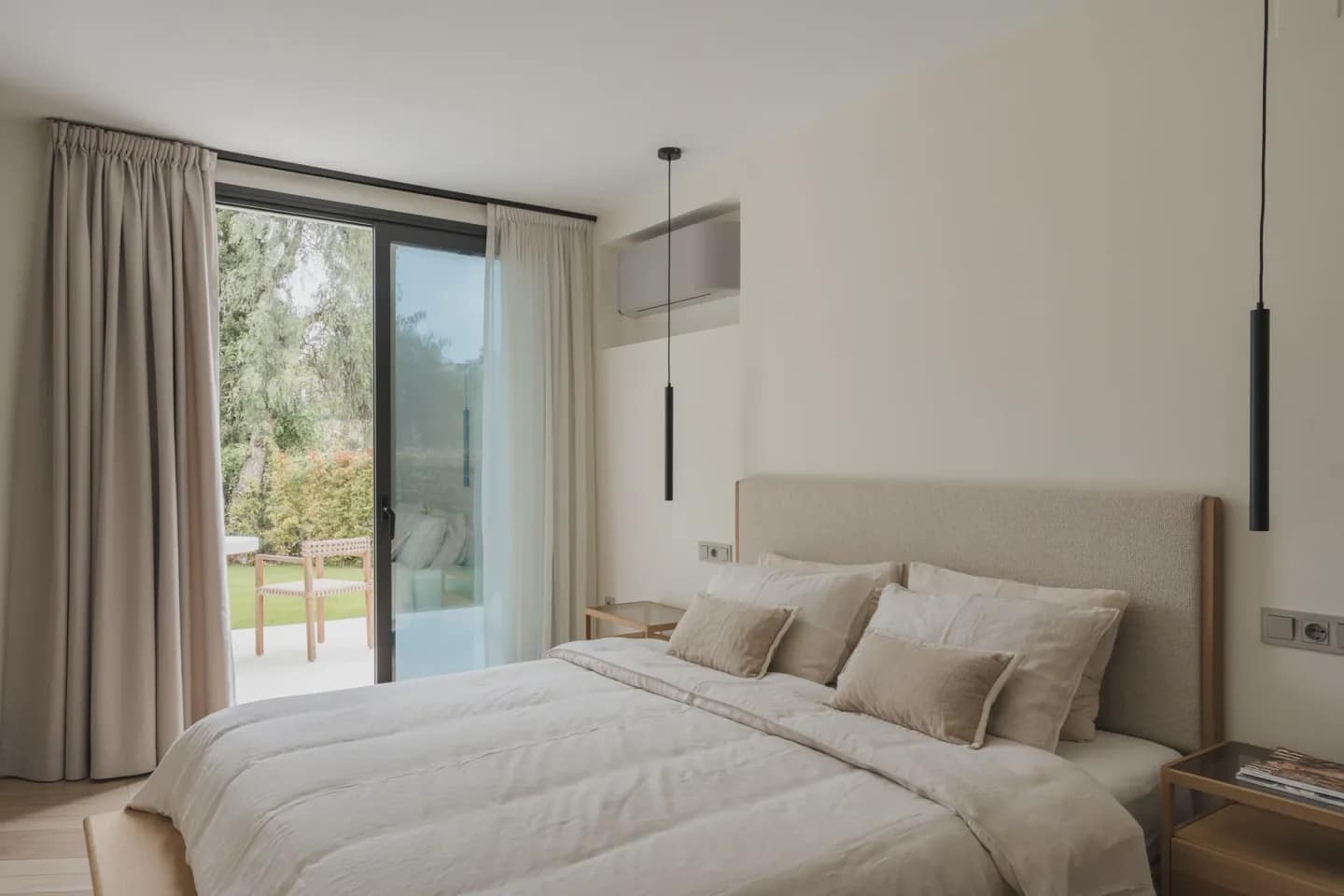 5 bedroom Villa for sale in Marbella - € 3,250,000 (Ref: 10024916)