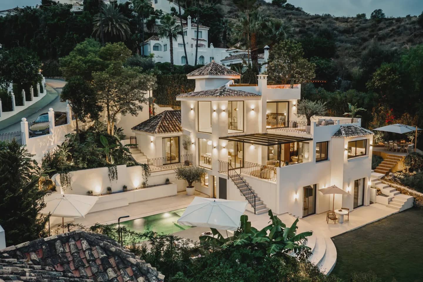 5 bedroom Villa for sale in Marbella - € 3,250,000 (Ref: 10024916)