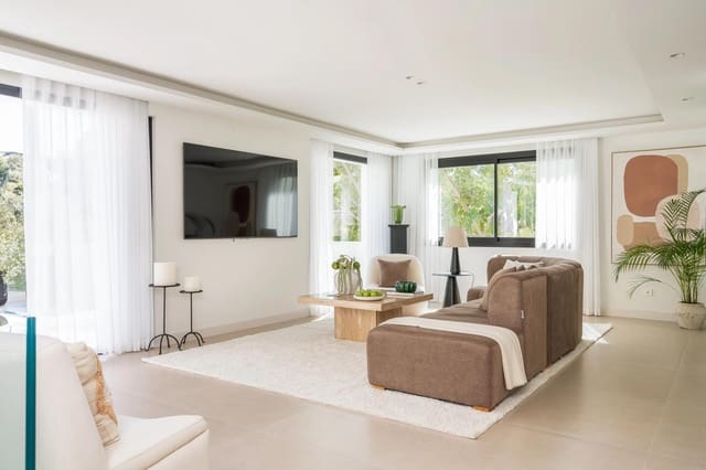 6 Zimmer Villa zu verkaufen in Los Naranjos, Marbella mit Pool Garage - 2.495.000 € (Ref: 10024917)
