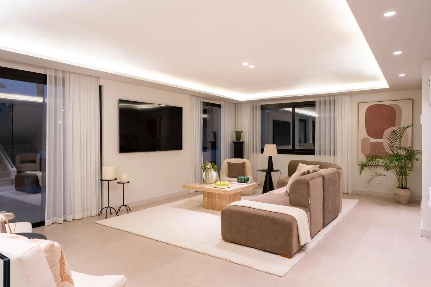 6 Zimmer Villa zu verkaufen in Marbella mit Pool Garage - 2.495.000 € (Ref: 10024917)