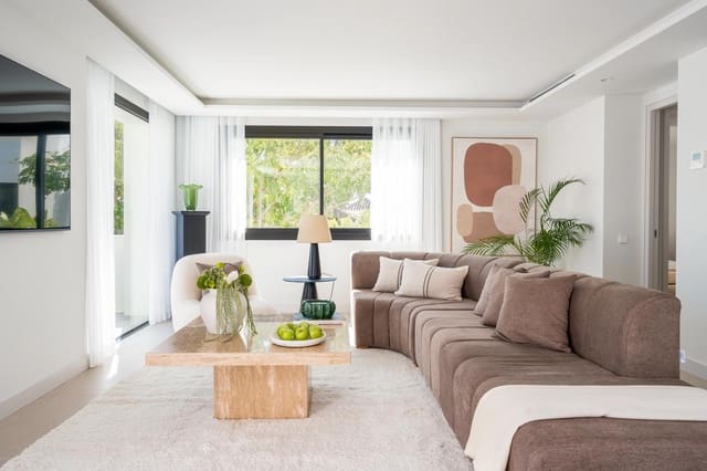 6 Zimmer Villa zu verkaufen in Los Naranjos, Marbella mit Pool Garage - 2.495.000 € (Ref: 10024917)