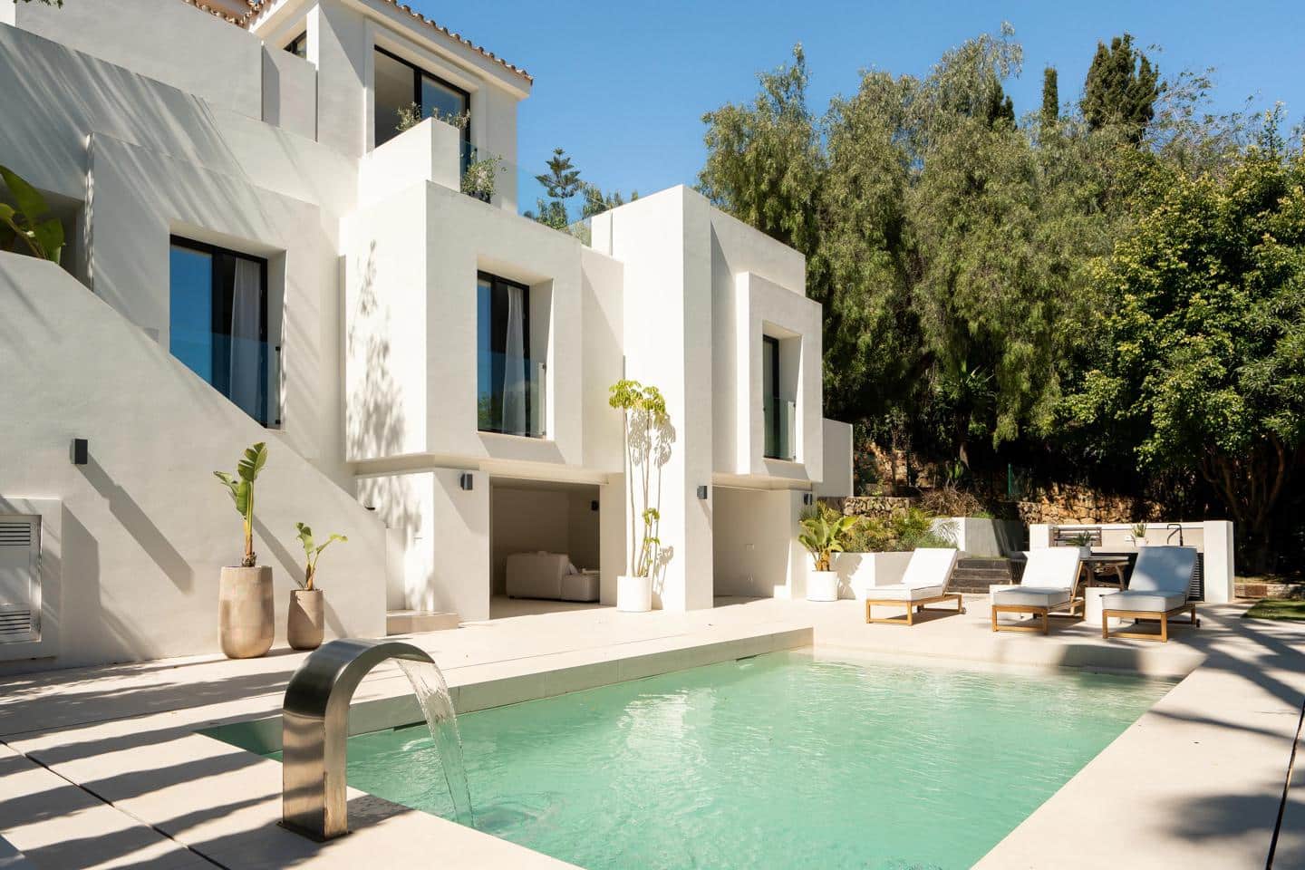 6 Zimmer Villa zu verkaufen in Marbella mit Pool Garage - 2.495.000 € (Ref: 10024917)