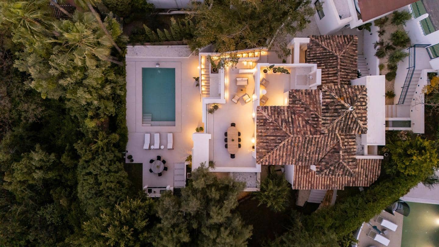 6 Zimmer Villa zu verkaufen in Marbella mit Pool Garage - 2.495.000 € (Ref: 10024917)