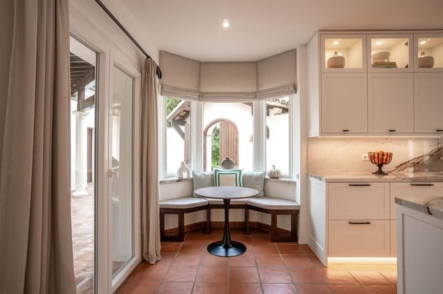 3 sovrum Villa till salu i Sotogrande Alto, San Roque med garage - 2 980 000 € (Ref: 10055585)