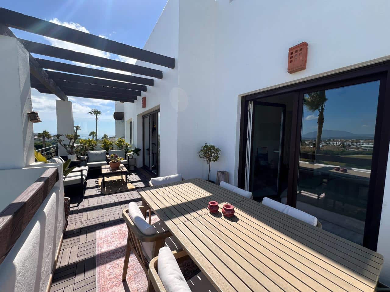 2 sovrum Lägenhet till salu i La Alcaidesa med garage - 310 000 € (Ref: 10055587)