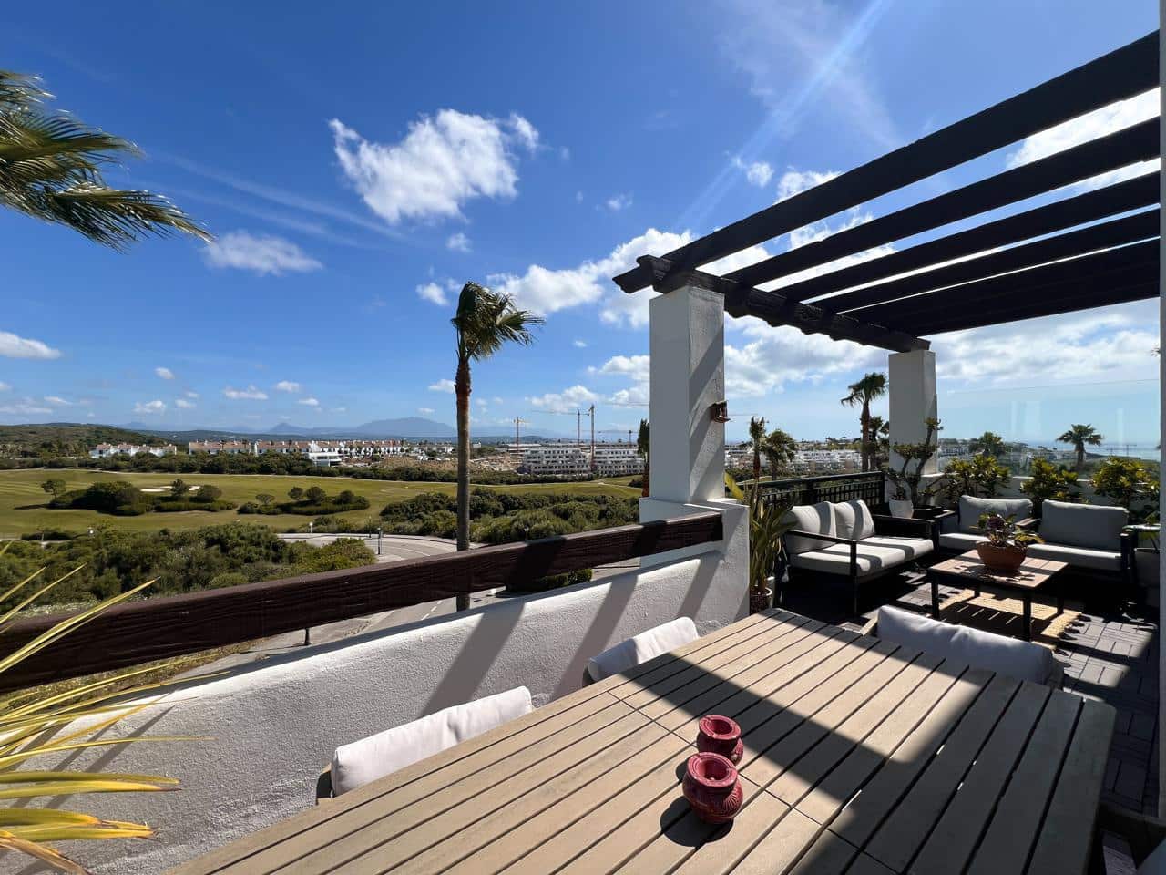 2 sovrum Lägenhet till salu i La Alcaidesa med garage - 310 000 € (Ref: 10055587)