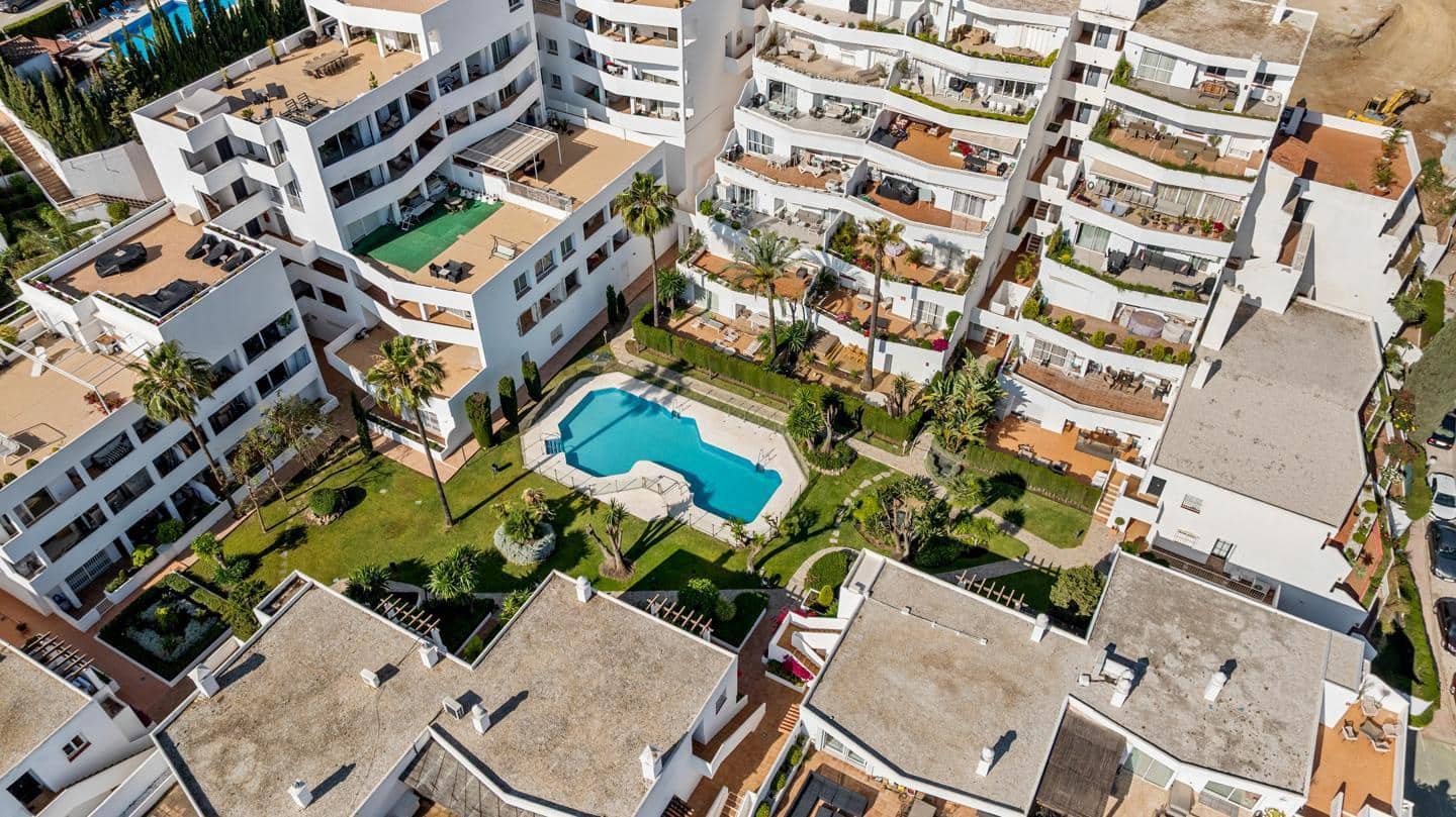 3 soveværelse Lejlighed til salg i Marbella med garage - € 835.000 (Ref: 10082027)