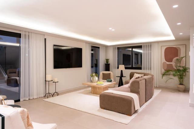 6 slaapkamer Villa te koop in Los Naranjos, Marbella met garage - € 2.495.000 (Ref: 10082031)