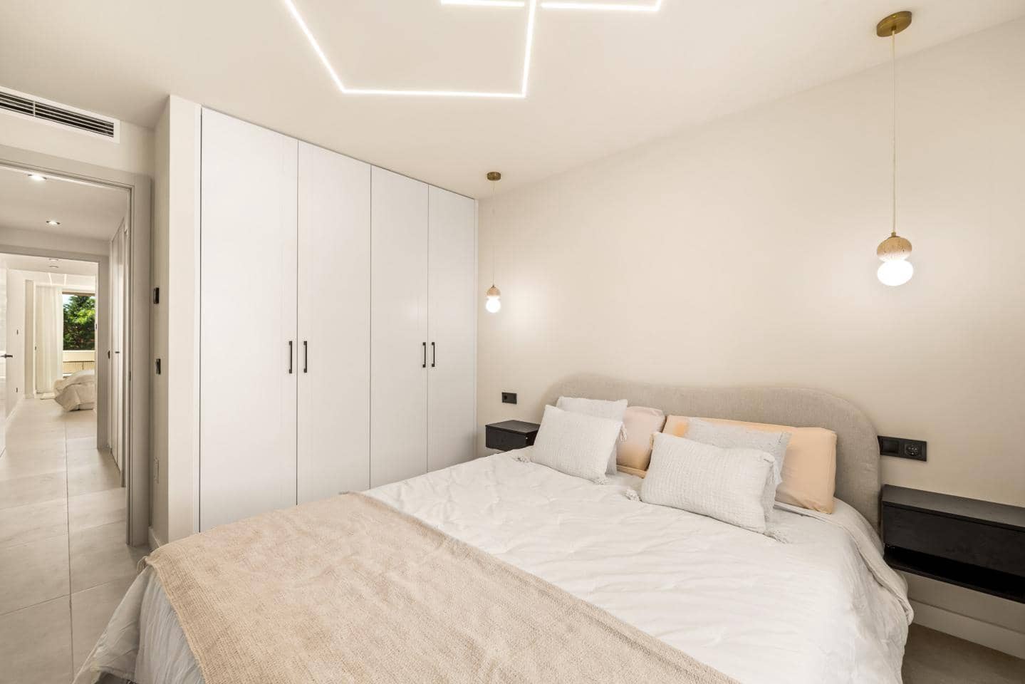 3 Zimmer Wohnung zu verkaufen in Marbella mit Pool Garage - 995.000 € (Ref: 10082038)