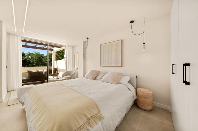 3 Zimmer Wohnung zu verkaufen in Los Naranjos, Marbella mit Garage - 995.000 € (Ref: 10082038)
