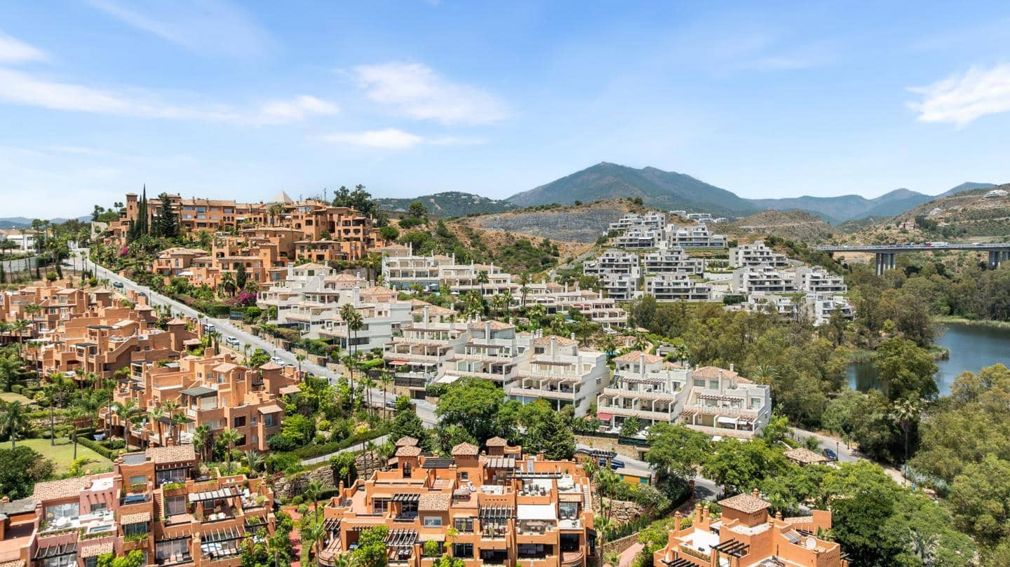 3 Zimmer Wohnung zu verkaufen in Marbella mit Pool Garage - 995.000 € (Ref: 10082038)