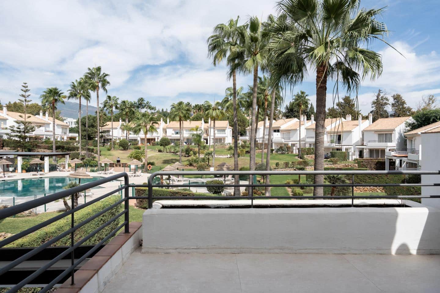 3 soveværelse Villa til salg i Benahavis med swimmingpool garage - € 1.295.000 (Ref: 10175496)