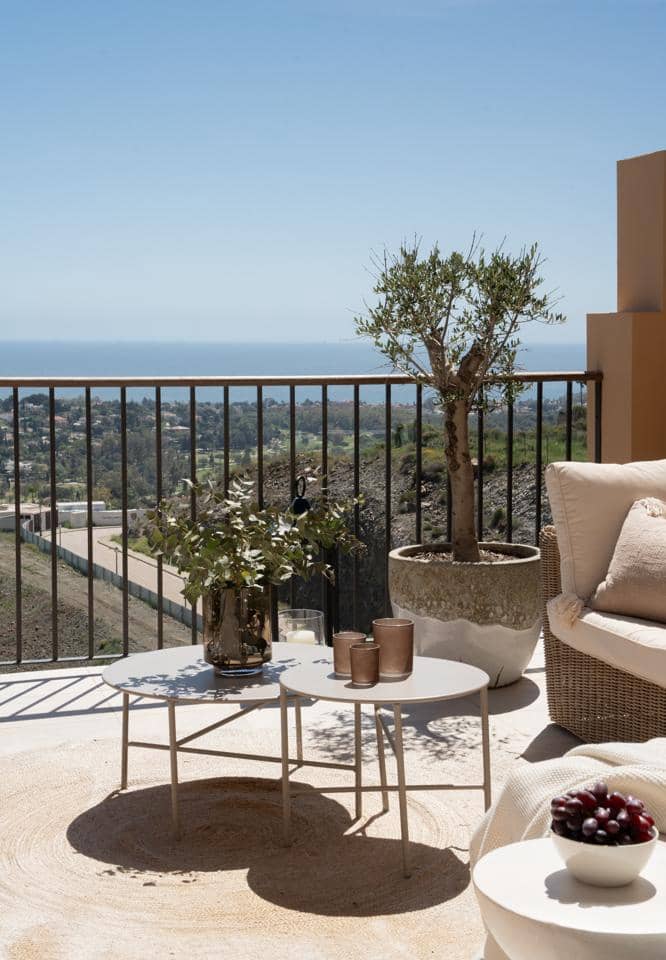 Piso de 2 habitaciones en Benahavís en venta con garaje - 645.000 € (Ref: 8697506)